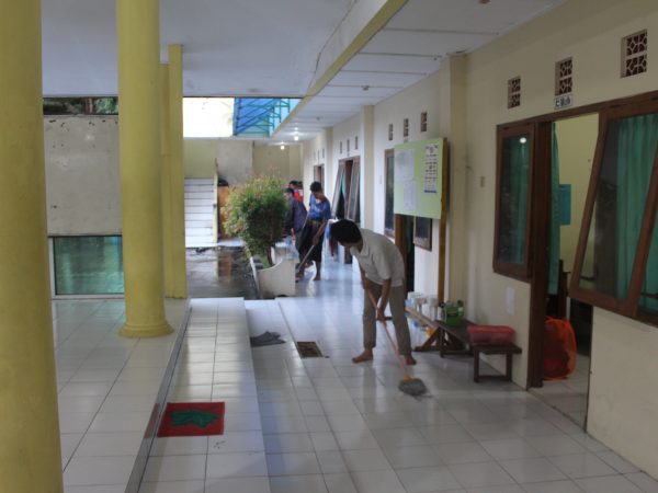 Kerja Bakti Pesma Arroyyan