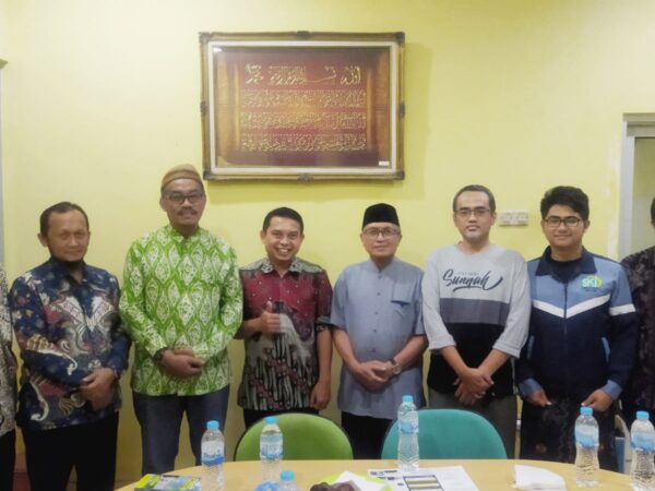 Kunjungan Silaturahmi Takmir Masjid dan Rumah Tahfidz Muhajirin Jaten ke Pesantren Mahasiswa Ar-Royyan