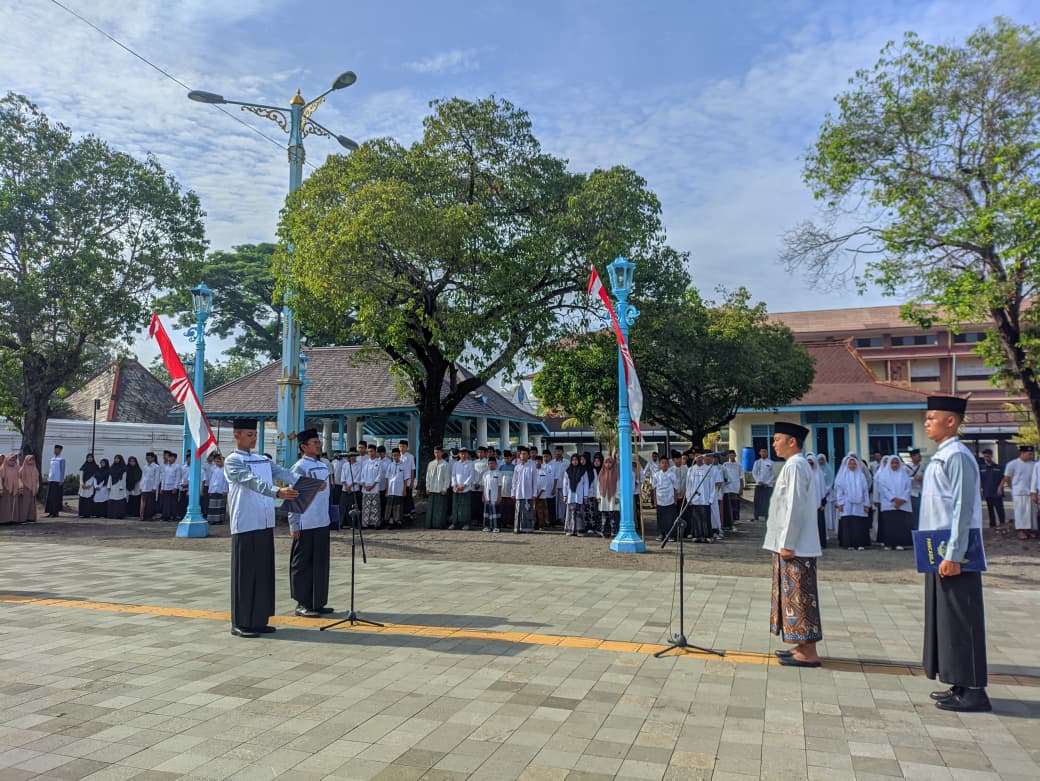 PPM Arroyyan Ikuti Apel Hari Santri dan Deklarasi Pesantren Ramah Anak Kota Solo